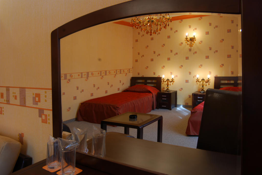 Hotel Unikat Velingrad Quarto foto