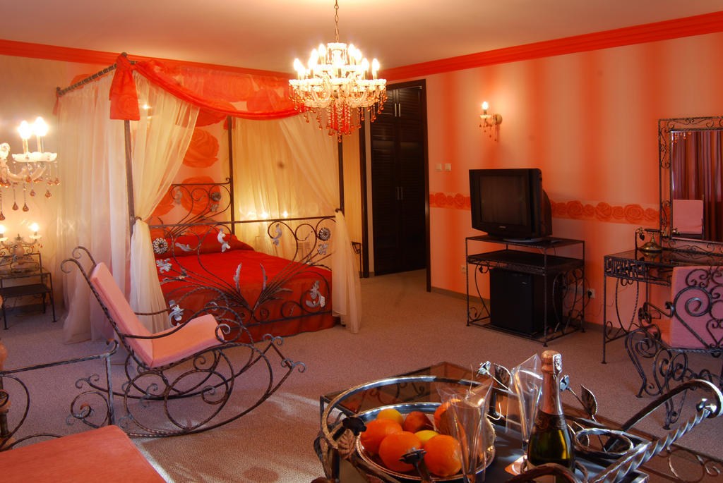 Hotel Unikat Velingrad Quarto foto